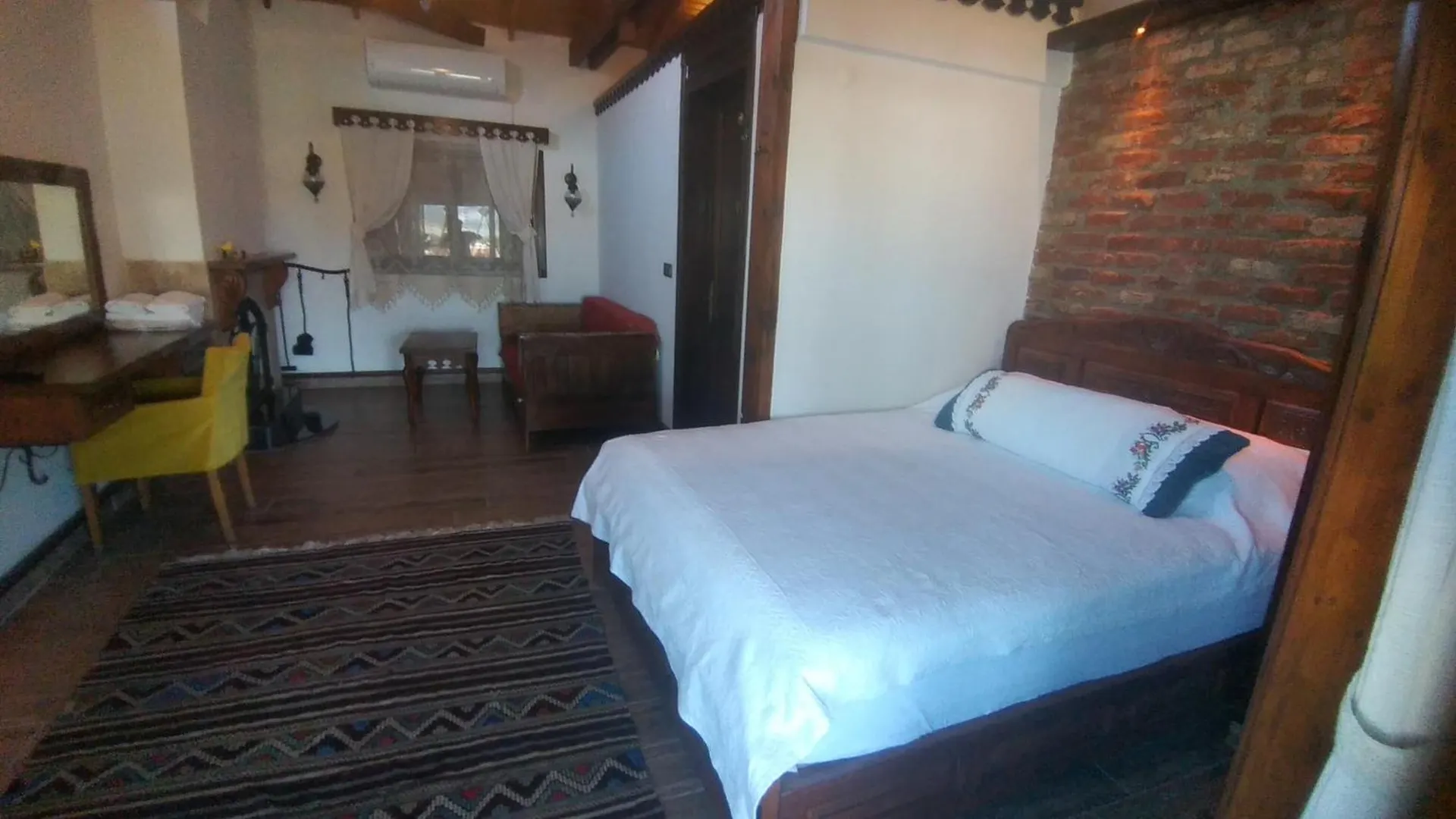 Ephesus Selcuk Castle View Suites