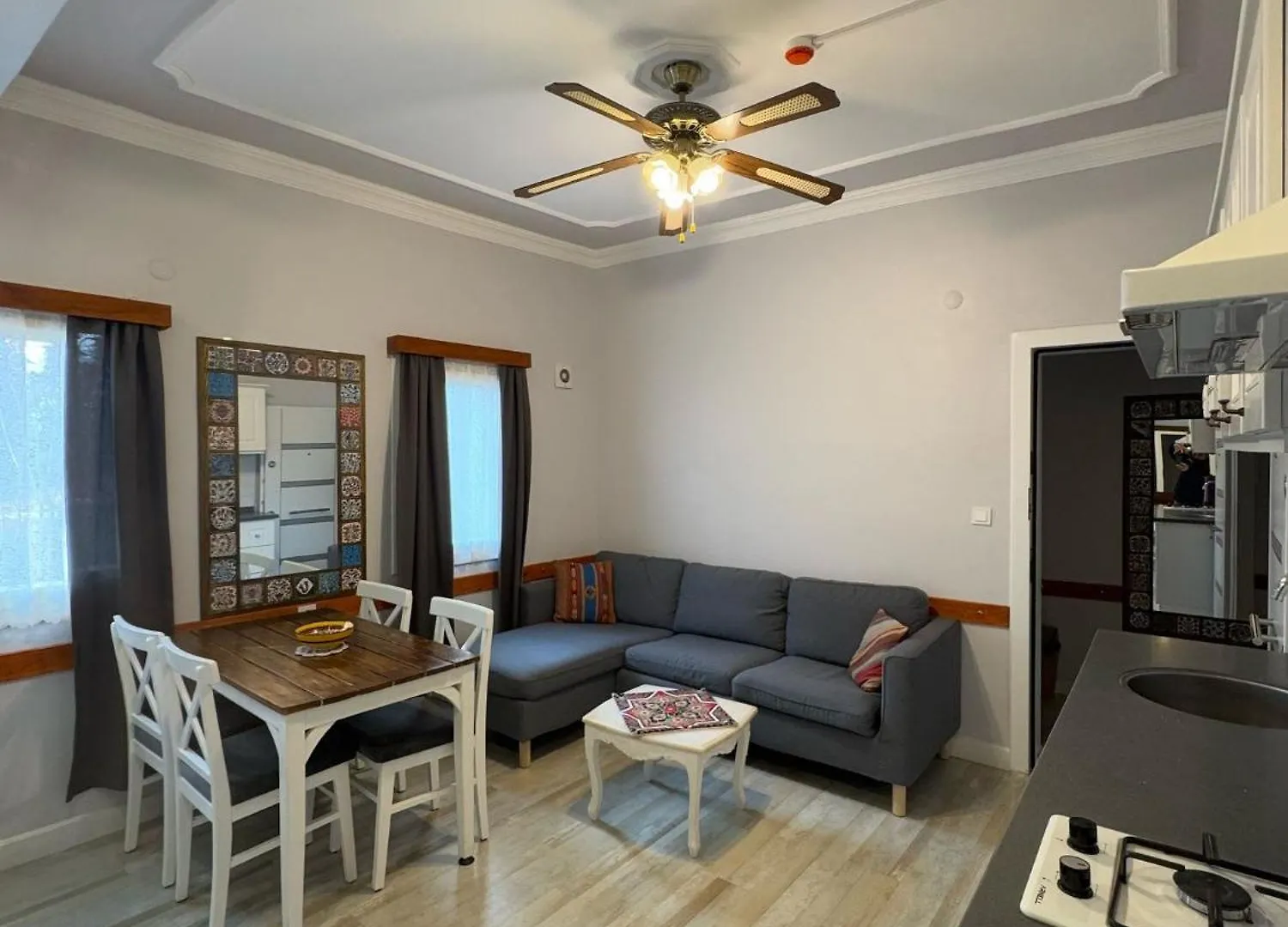 Ephesus Selcuk Castle View Suites