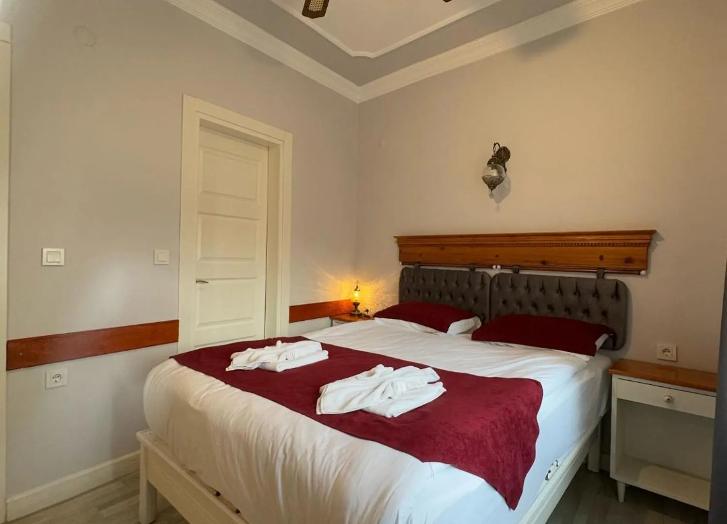 Ephesus Selcuk Castle View Suites Apartment